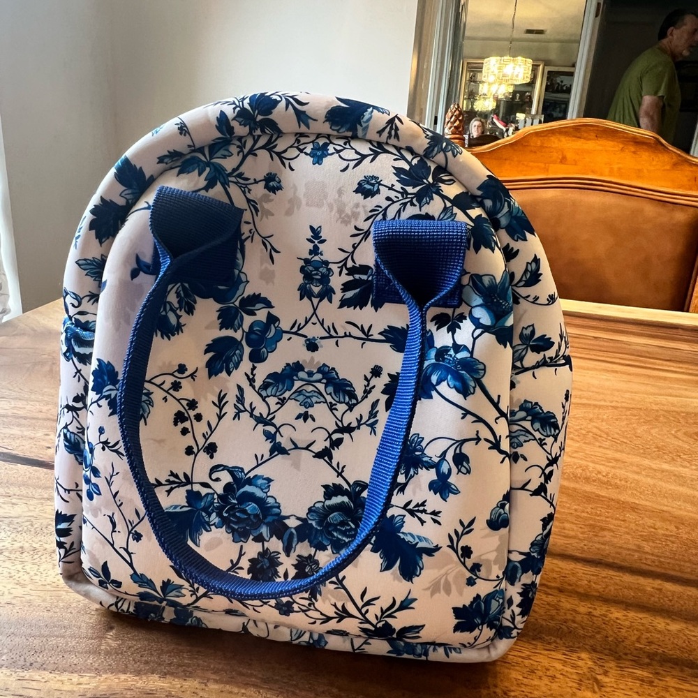 Floral Blue and White Women's Lunch Bag